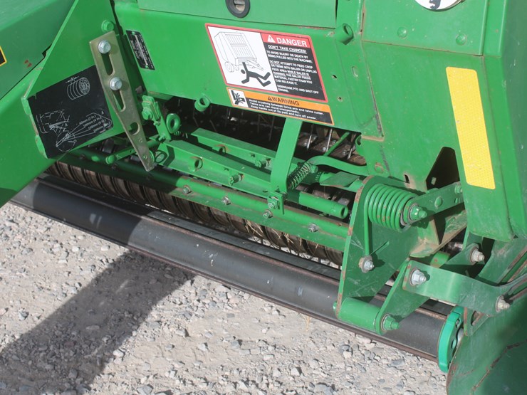 john-deere-568-image-26