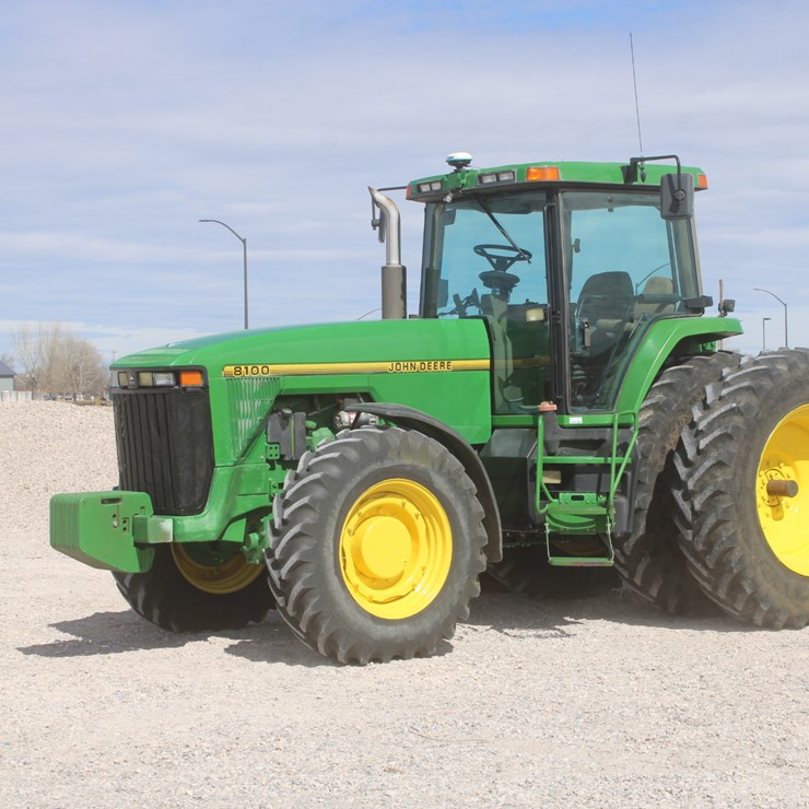 JOHN DEERE 8100