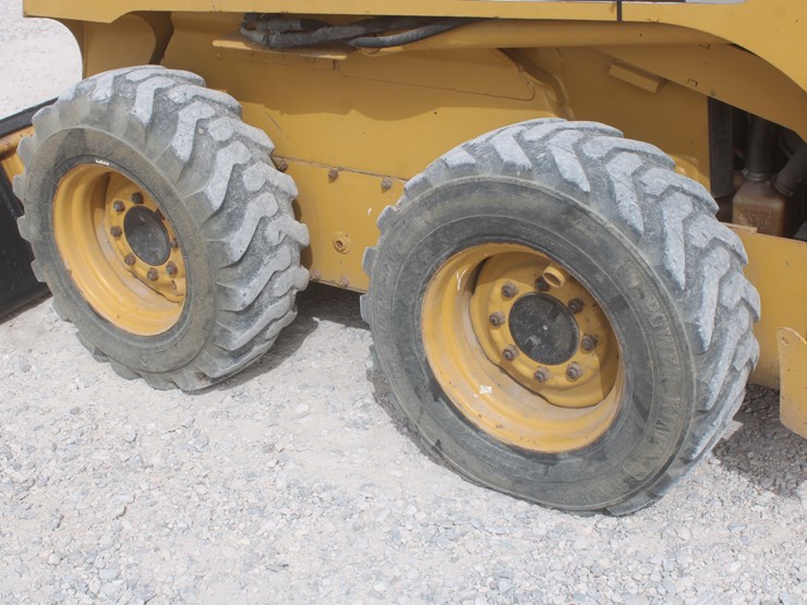 john-deere-250-image-25