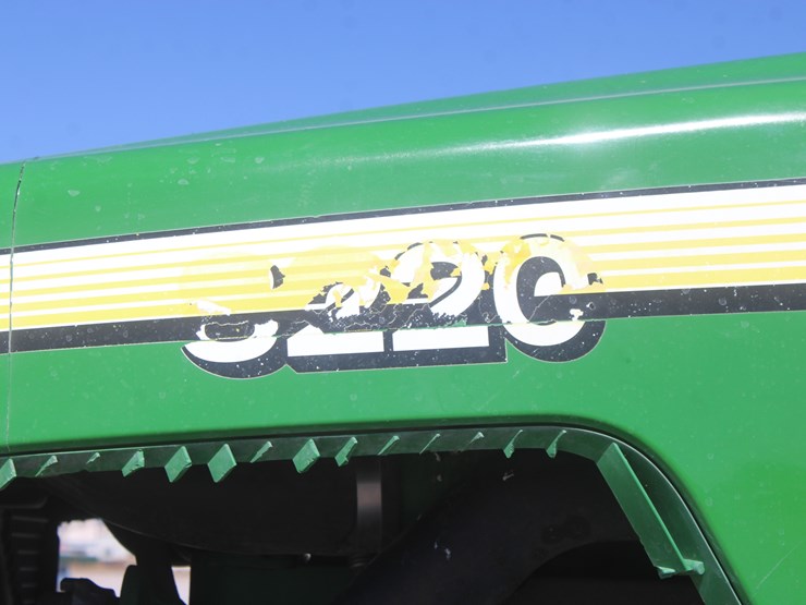 john-deere-8220-image-18