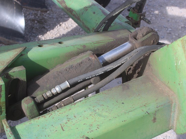 john-deere-4600-image-11