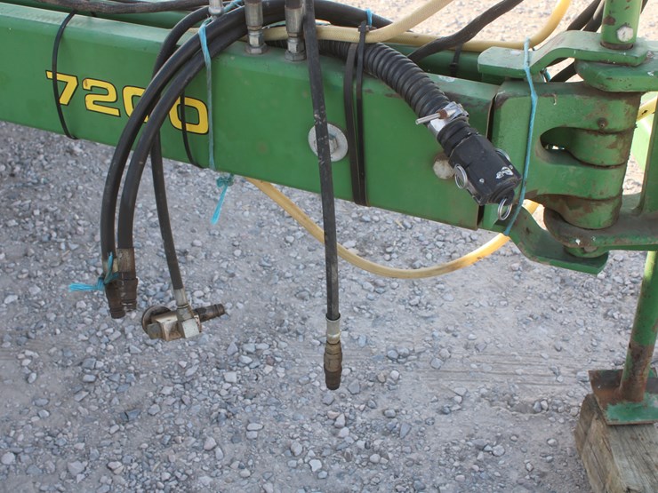 john-deere-7200-image-14