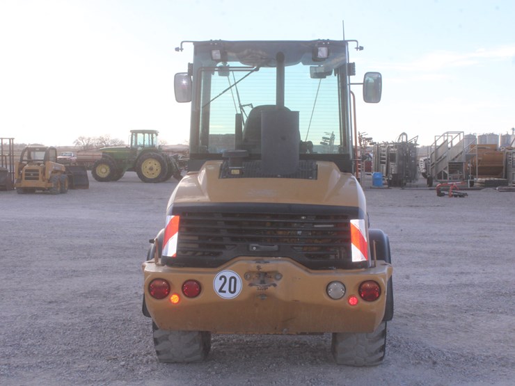 2014-caterpillar-907h2-image-4