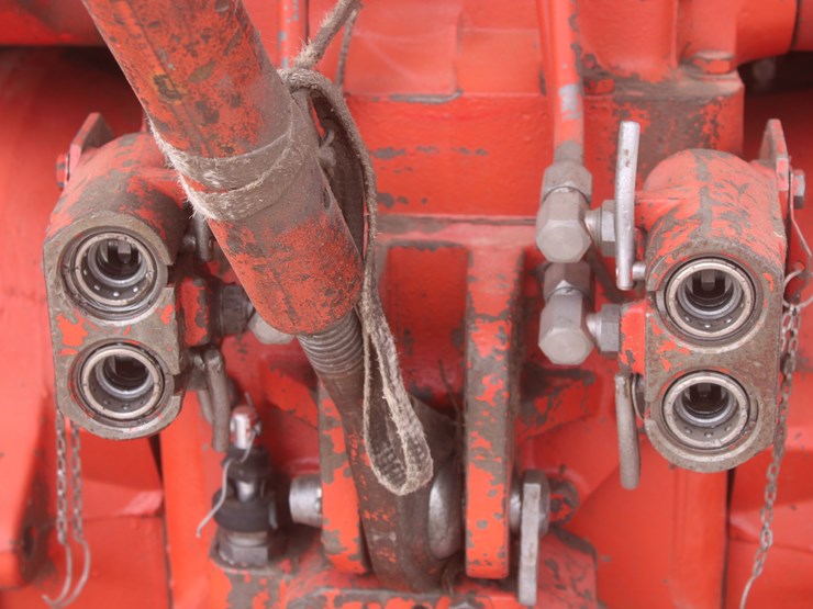 1976-international-155-image-52