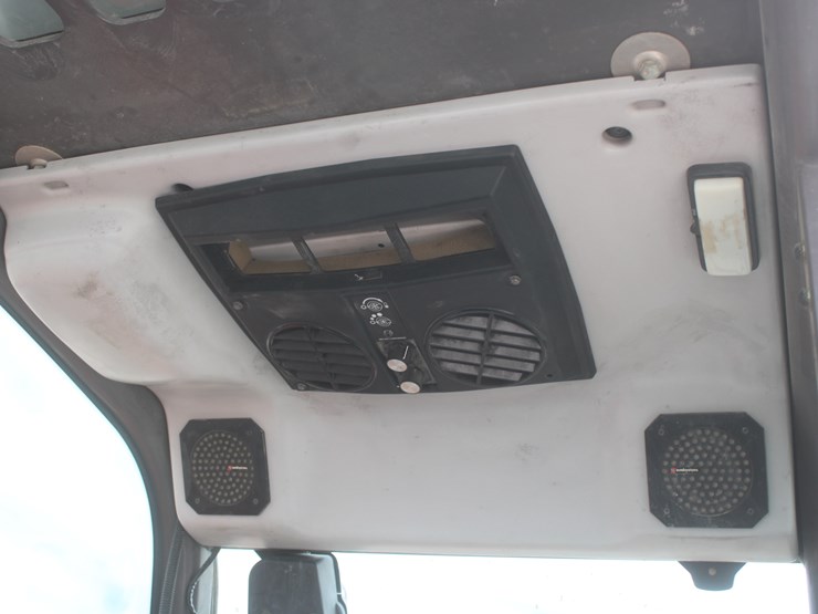 2002-manitou-mlt633-image-27