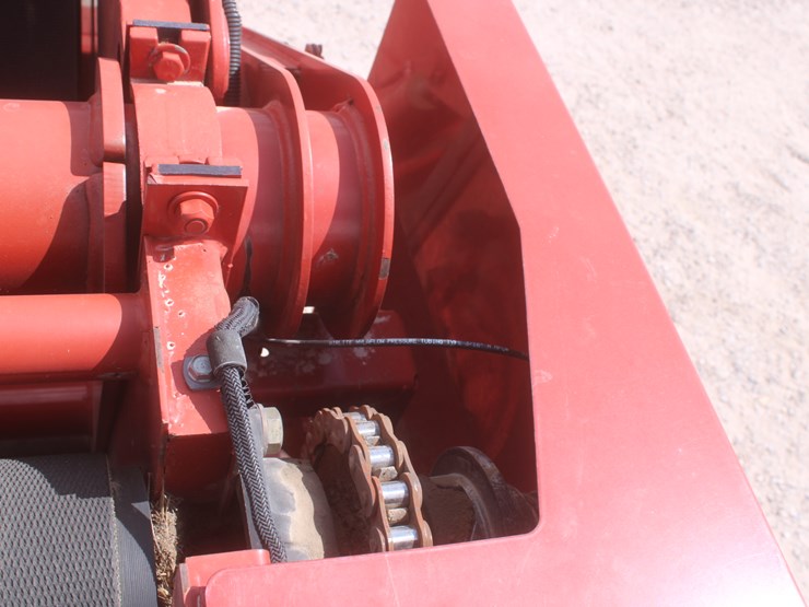 new-holland-br7090-image-28