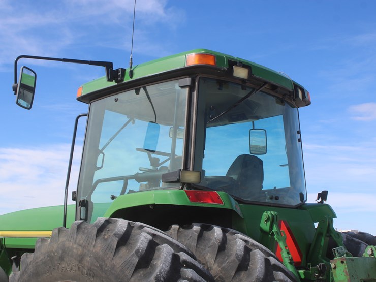 john-deere-8100-image-34