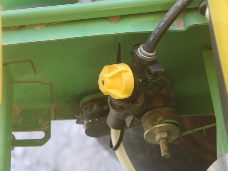 john-deere-7200-image-88
