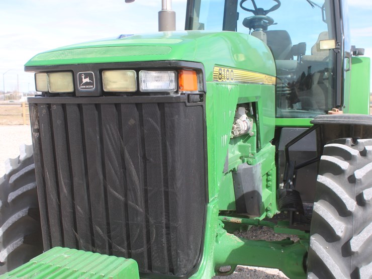 john-deere-8100-image-21