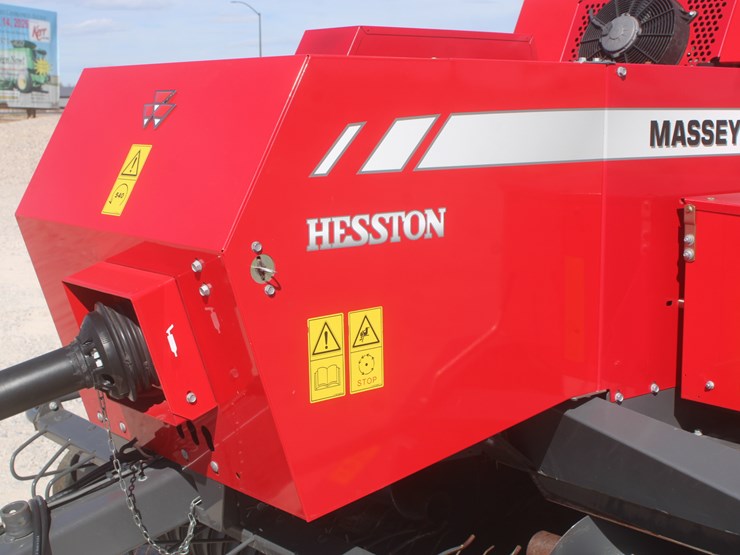 2020-massey-ferguson-1840-image-13