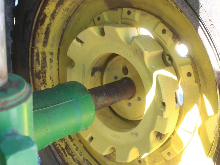 john-deere-8220-image-67