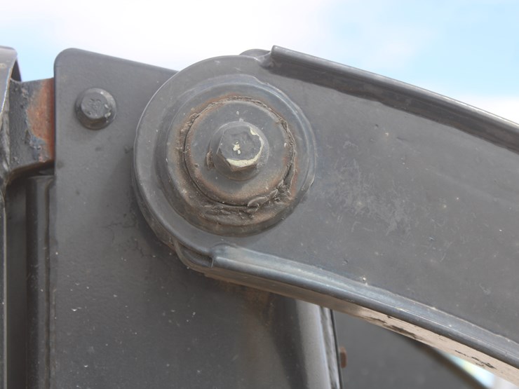 john-deere-250-image-26