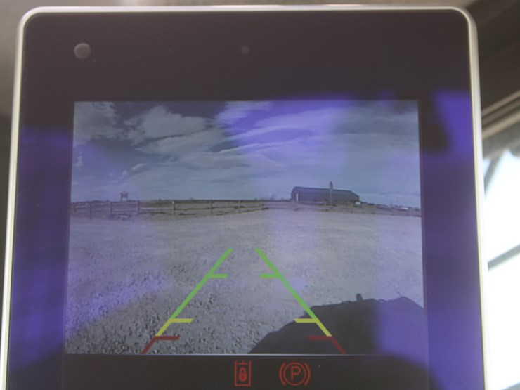 2021-new-holland-c327-image-57