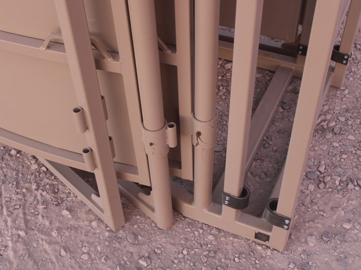 #1087-•-new-circle-t-tub-for-cattle-processing-image-14