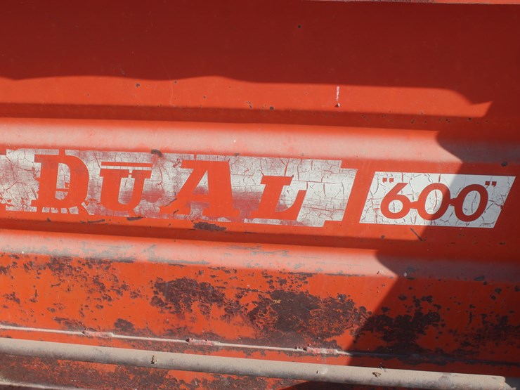 #1081-•-du-al-600-manure-spreader-image-33