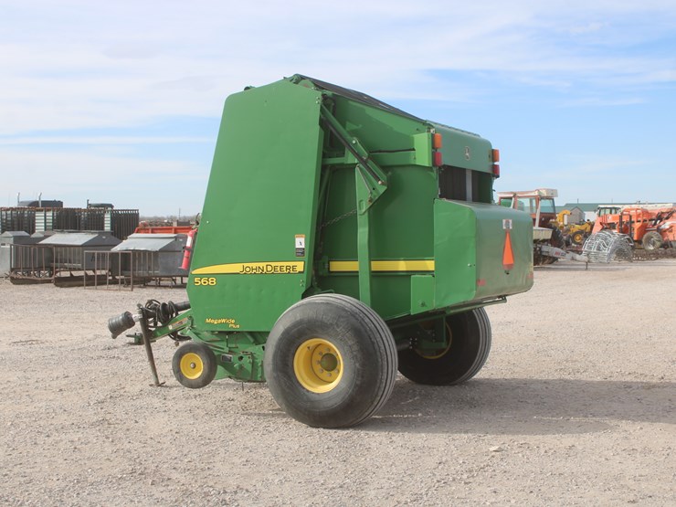 john-deere-568-image-4