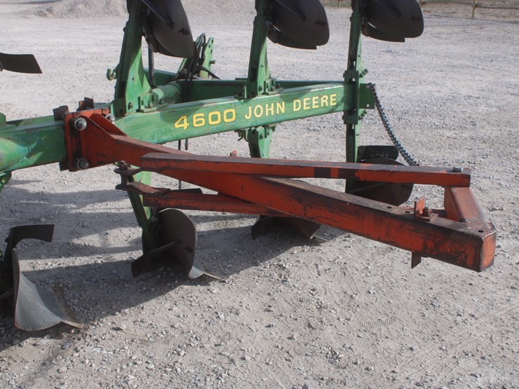 john-deere-4600-image-18