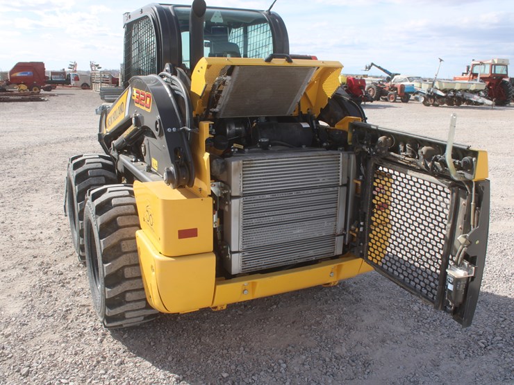 2021-new-holland-c327-image-30