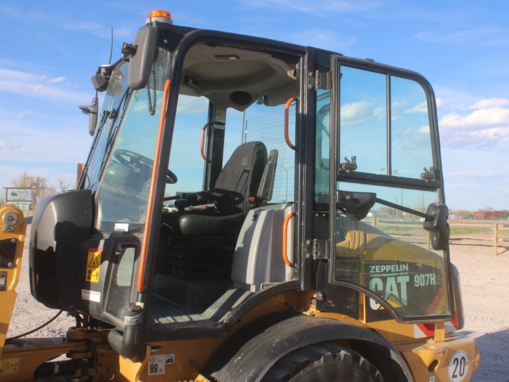 2014-caterpillar-907h2-image-34