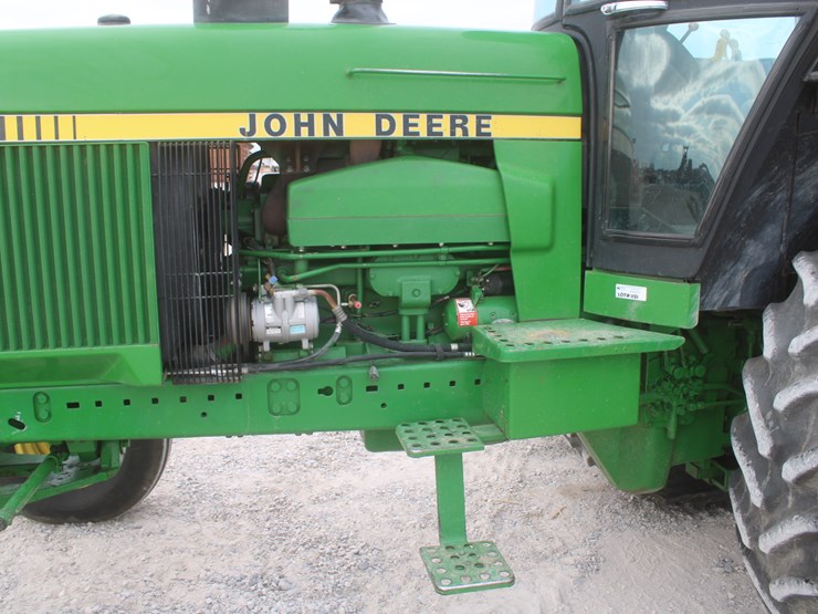 1985-john-deere-4650-image-23