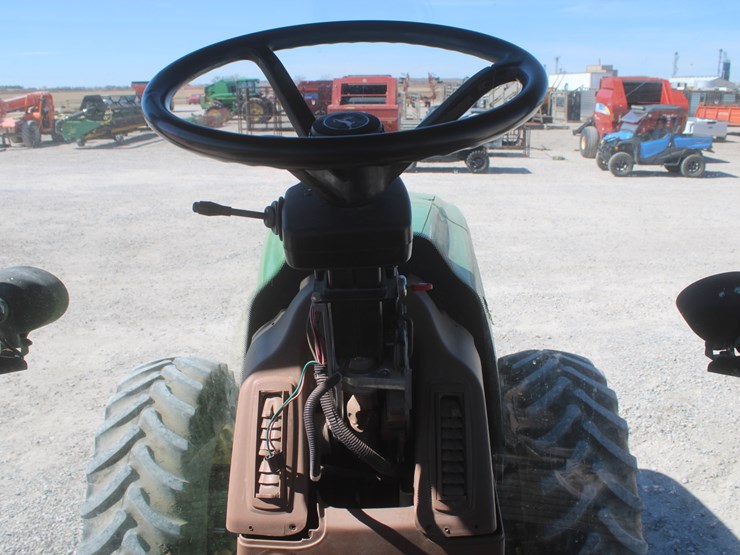 john-deere-8220-image-45