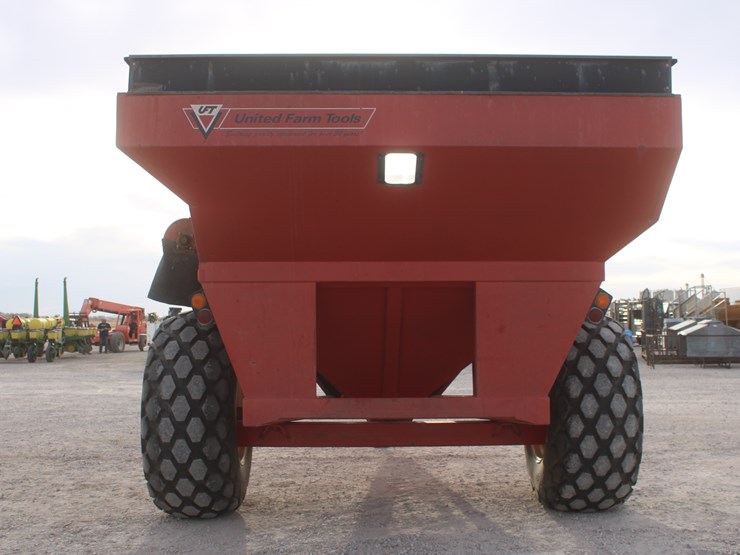 united-farm-tools-760-image-27