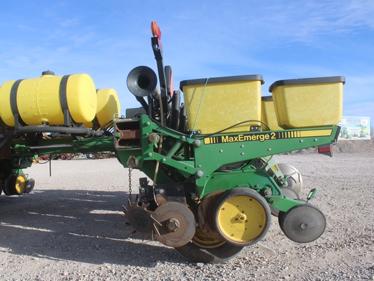john-deere-7200-image-41