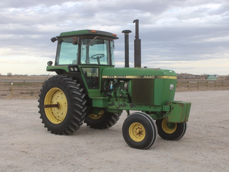 1979-john-deere-4440-image-4
