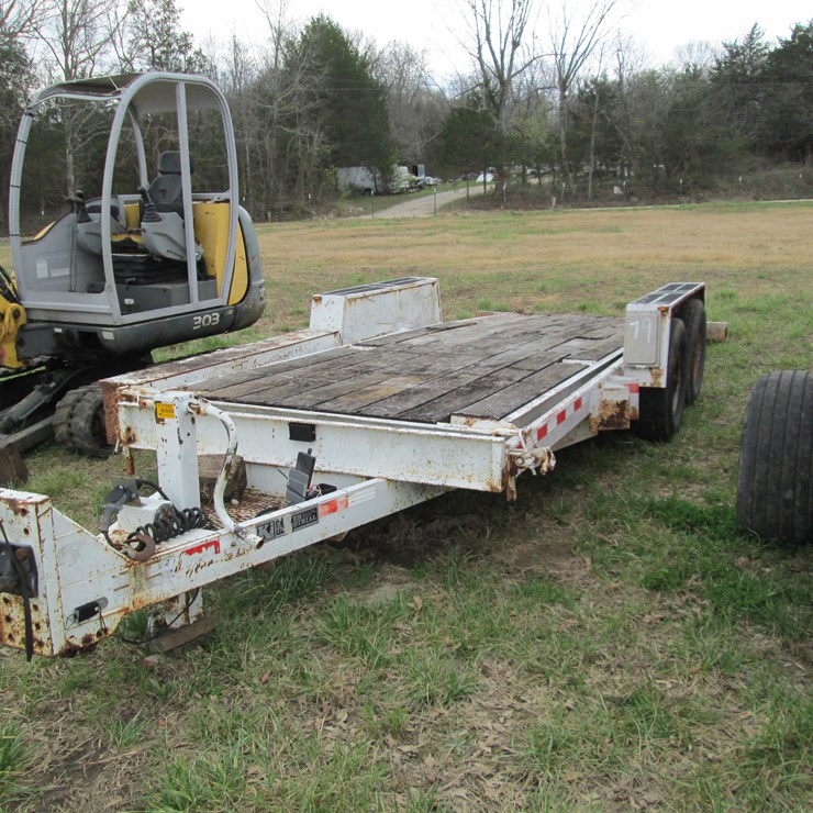 #37282 • 2009 Homemade 18' T/A Steel Tilt Deck Trailer 1DVDU2D299K057008
