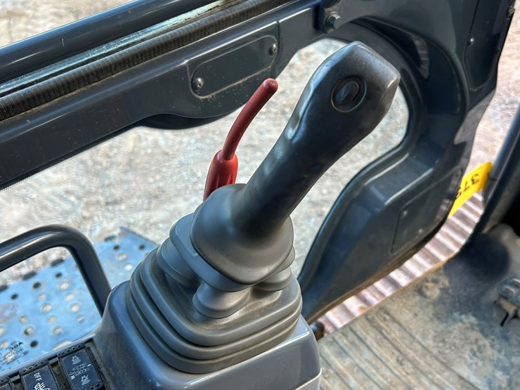 deere-470g-lc-image-57