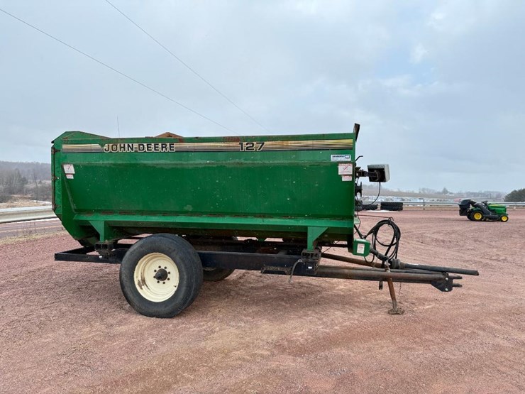 john-deere-127-image-3