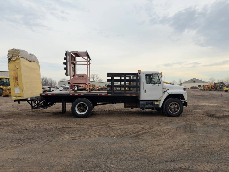 1987-international-s1954-image-6