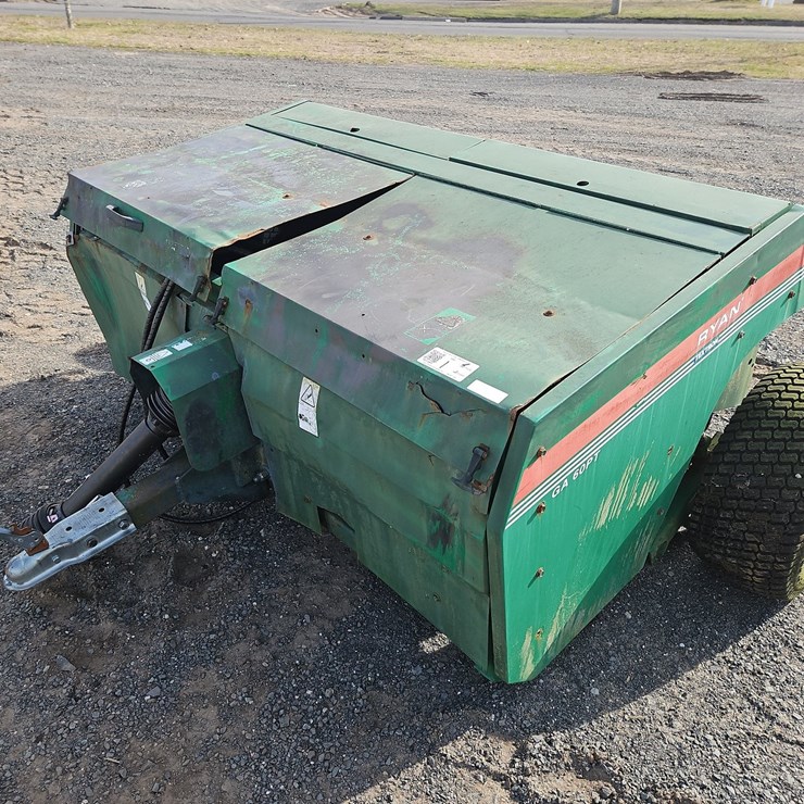 RYAN GA60PT TOW BEHIND LAWN AERATOR