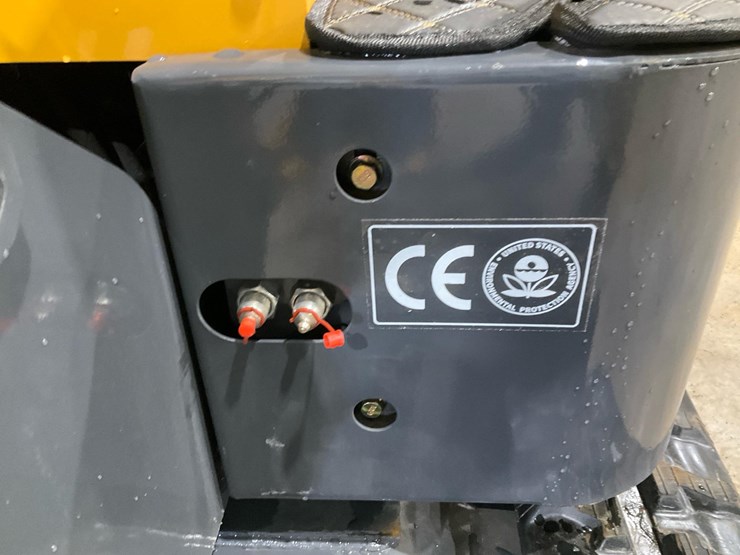 #1056-•-unused-landhero-kn16-mini-excavator*-image-9