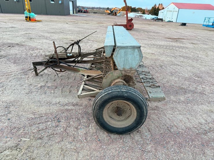 john-deere-b-image-6