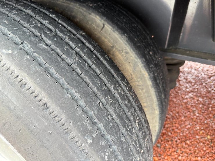 #301-•-lot-301-image-7