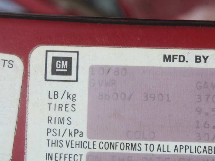 #3022-•-1980-chevy-silverado-3/4-ton-truck-with-flatbed-image-56