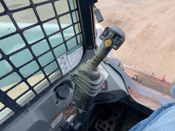 2016-bobcat-t650-image-20