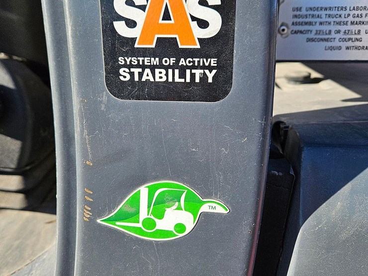 2016-toyota-8fg35u-image-13