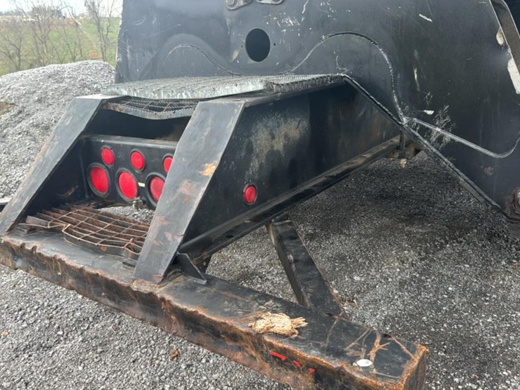 2007-deere-437c-image-40