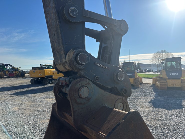 2017-volvo-ec350el-image-20