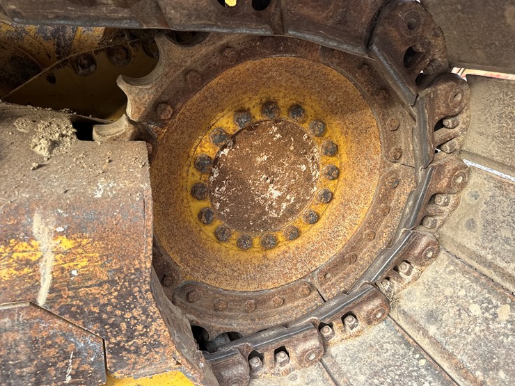 2006-deere-700j-image-49