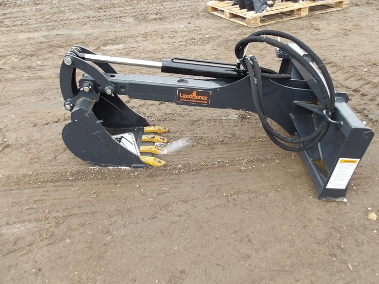 #7814-•-skid-steer-big-arm-backhoe-image-4