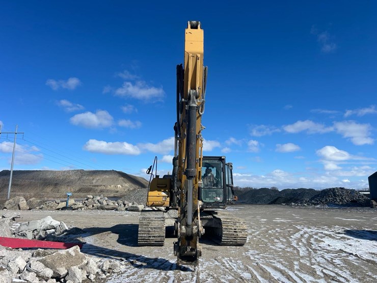 2011-caterpillar-329d-image-8