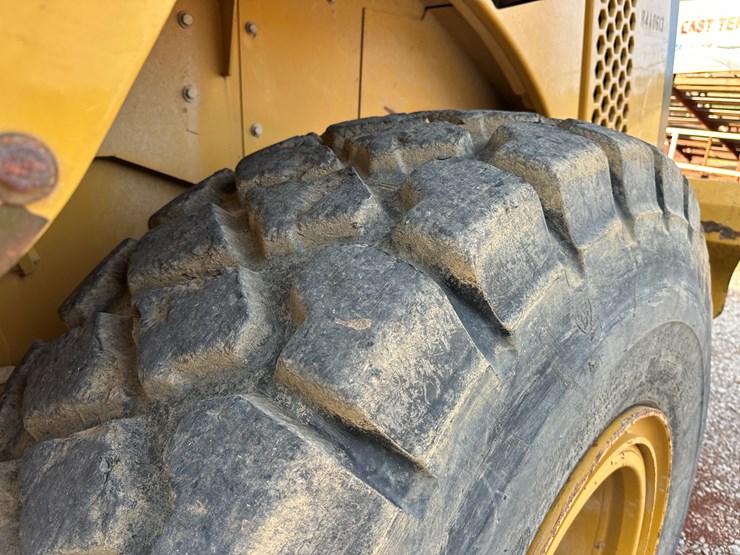 2012-caterpillar-950k-image-51