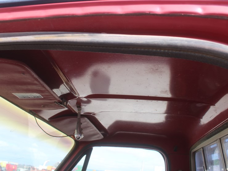 #3022-•-1980-chevy-silverado-3/4-ton-truck-with-flatbed-image-21