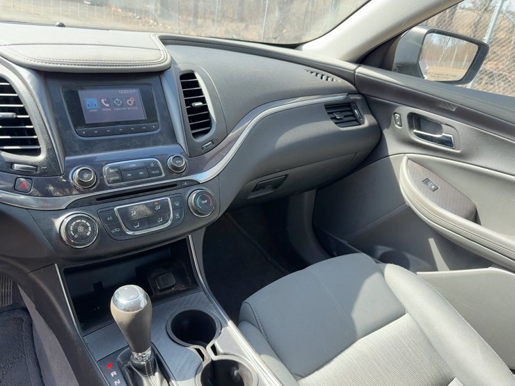 2015-chevrolet-impala-ls-automobile-image-17