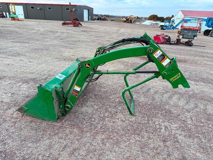 2013-john-deere-200cx-image-6