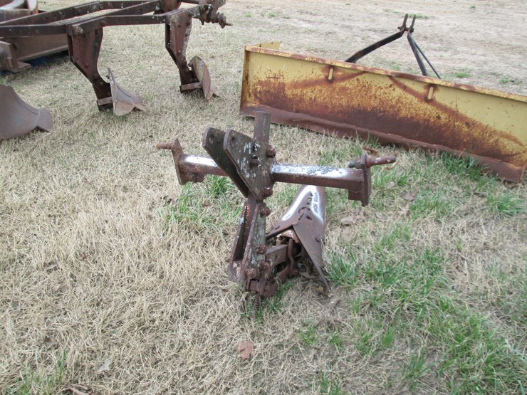 #38162-•-middle-buster-image-3