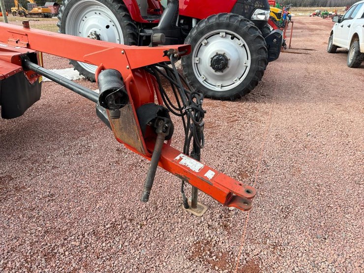 new-holland-1409-image-7